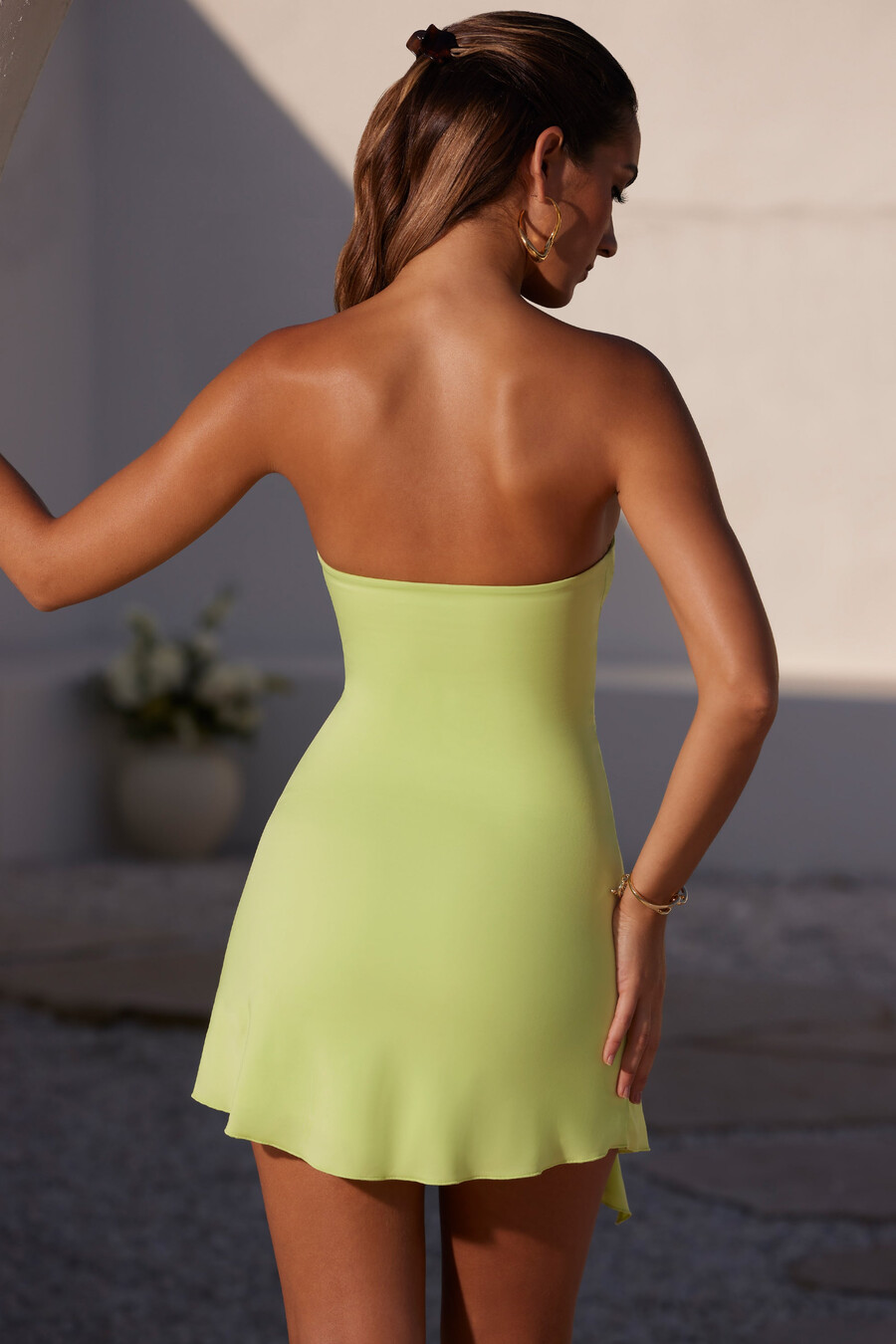 mini haljina s bandeau naborima u limeta zelenoj boji