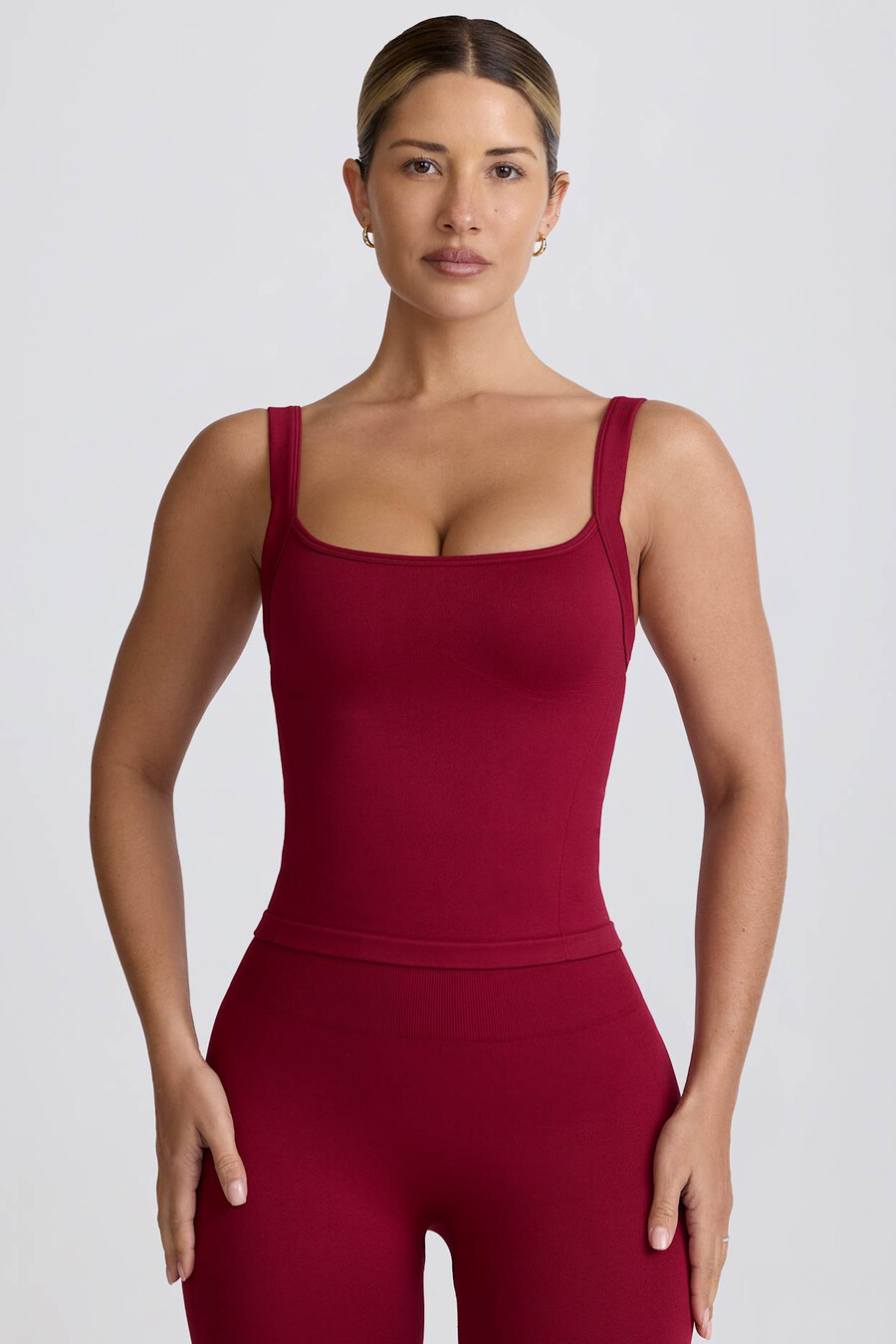 super sculpt bešavni dugi top bez rukava u bordo boji