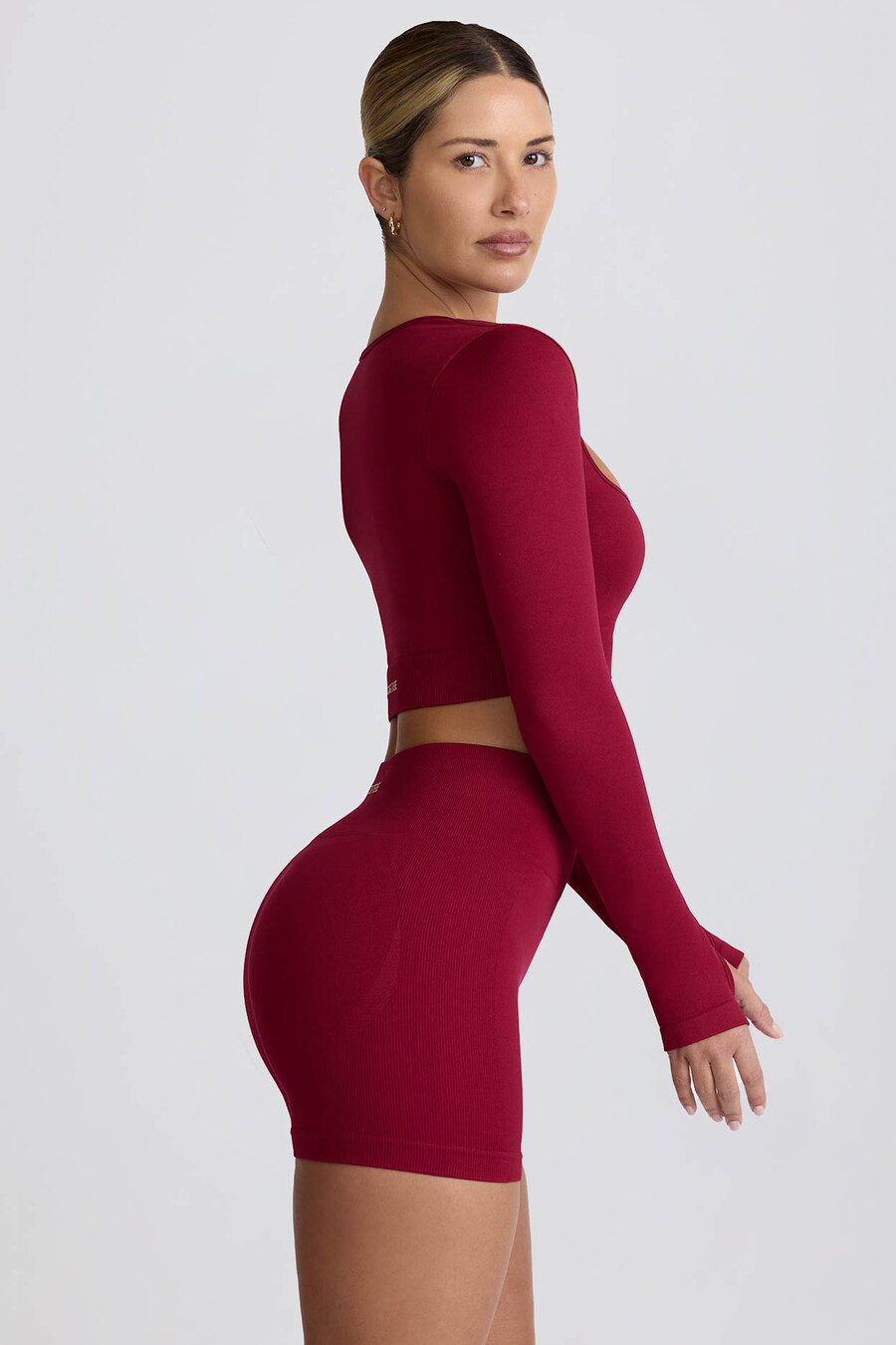 super sculpt bešavni kratki top dugih rukava u bordo boji