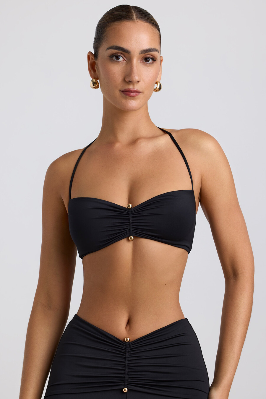 uski bralet s ovratnikom od džerseja i detaljima od metala u crnoj boji