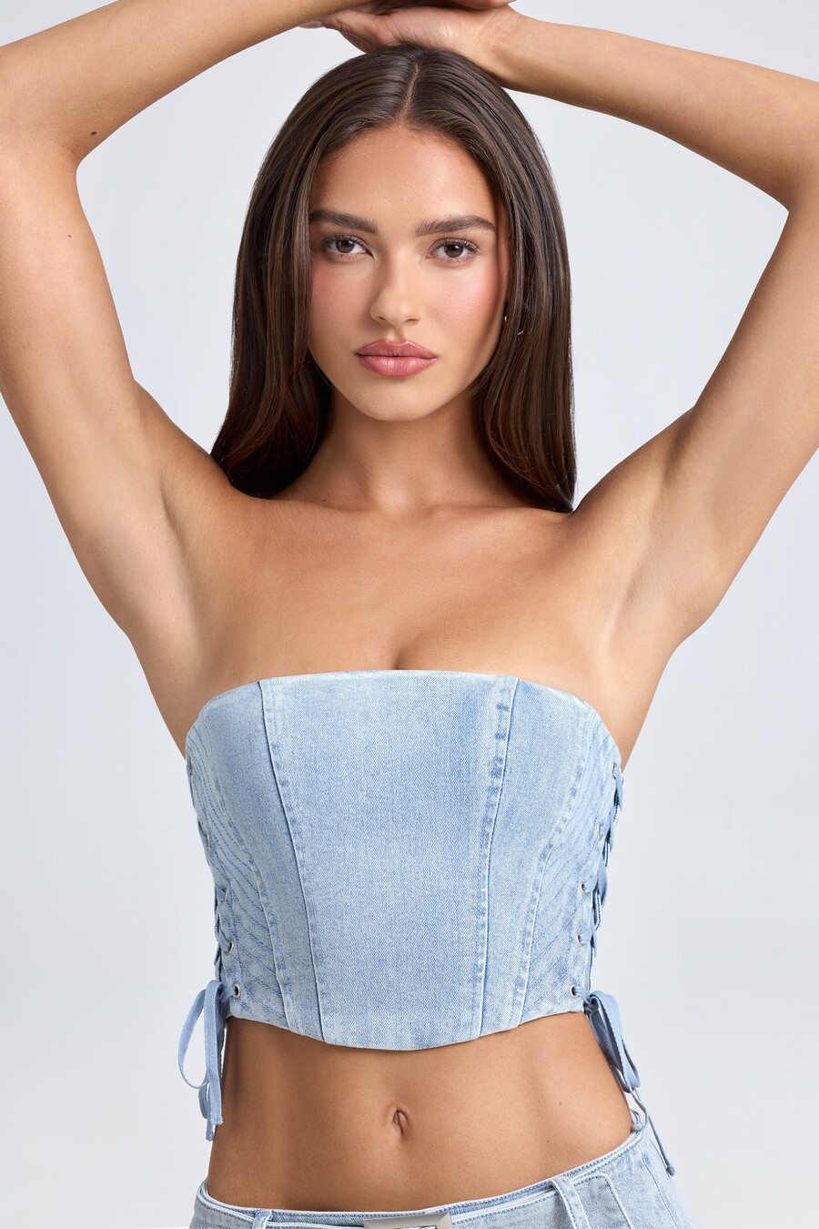 bandeau korzet s vezicama kratki top u svijetloplavoj boji stonewash