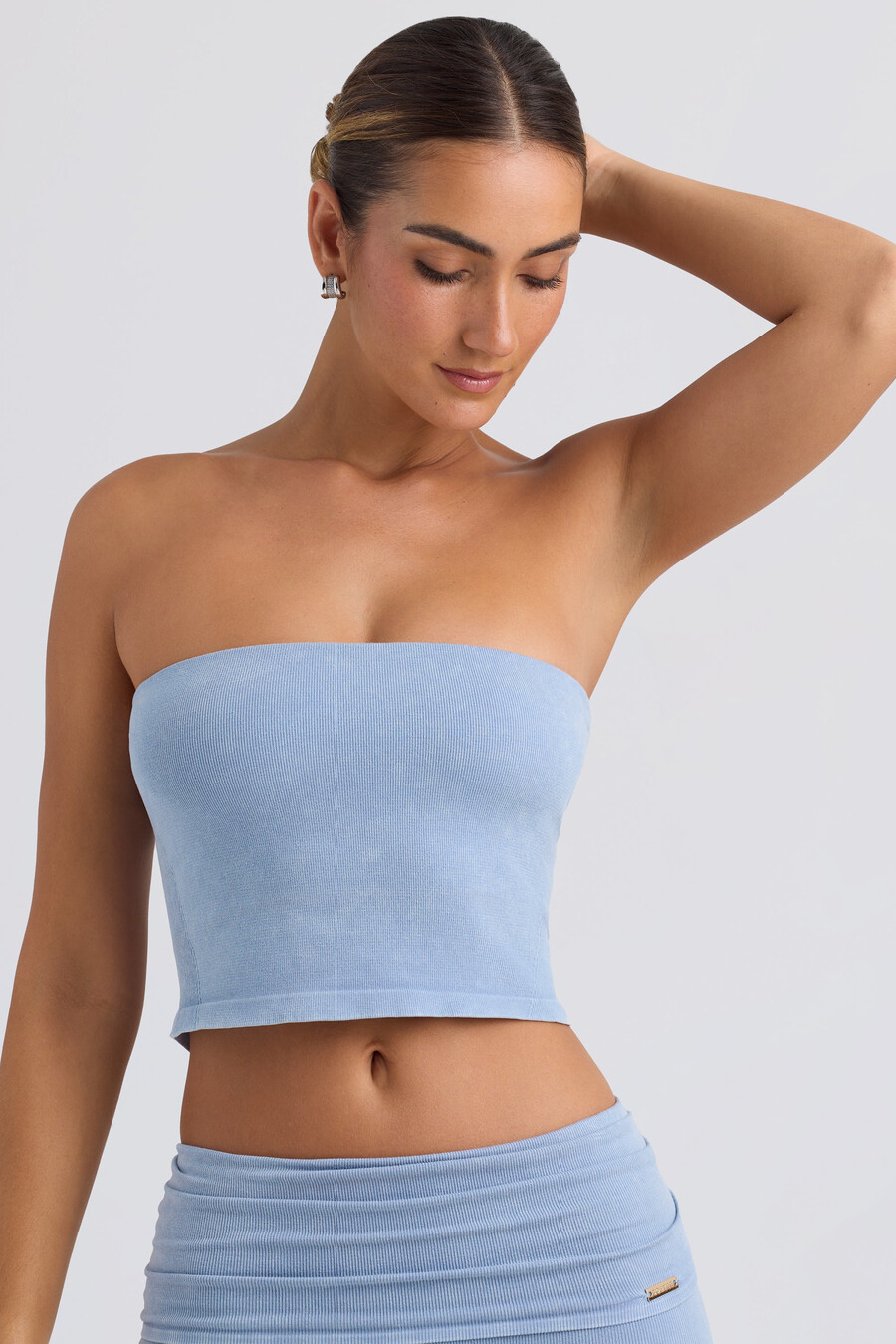 bandeau crop top u isprano plavoj boji